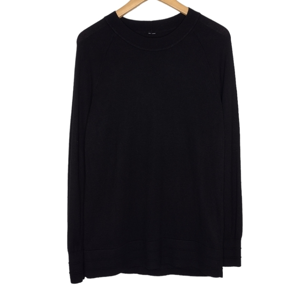 Lululemon Women's Pull Over Long Sleeve Black Knit Crew Neck Sweater